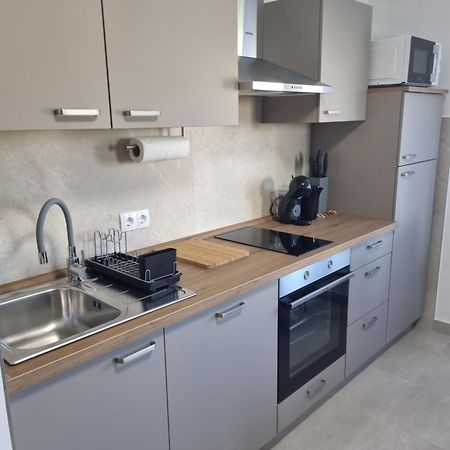 Apartment Oliva Крк Екстер'єр фото