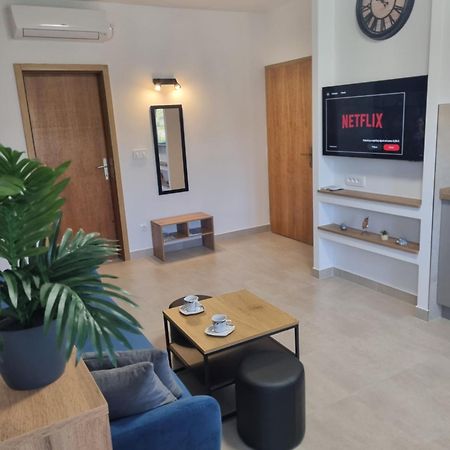Apartment Oliva Крк Екстер'єр фото