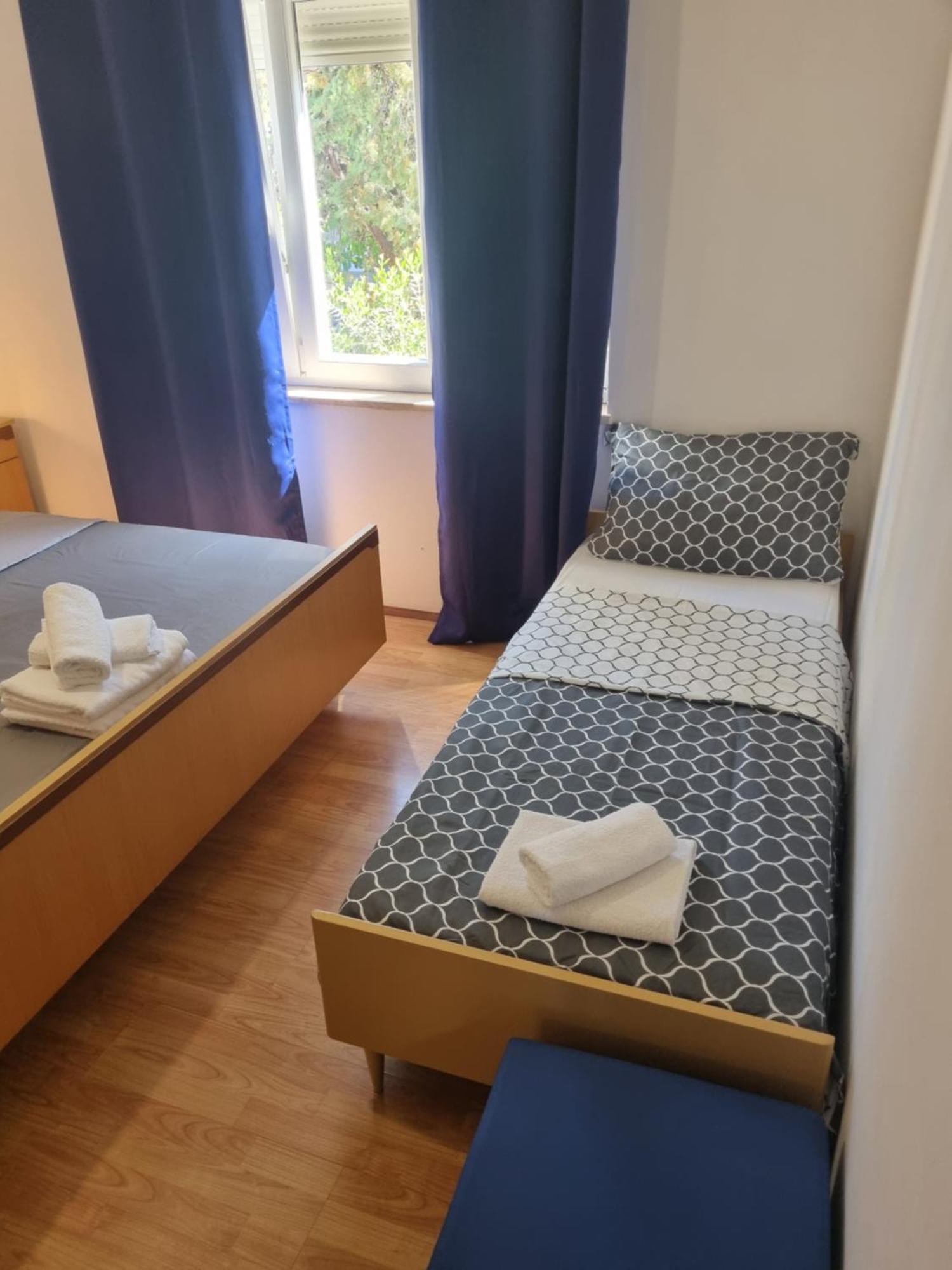 Apartment Oliva Крк Екстер'єр фото